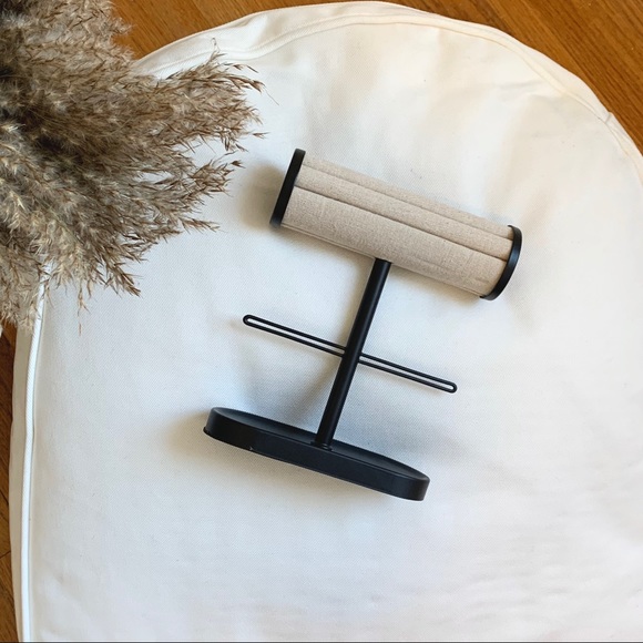 Standing Jewelry Holder